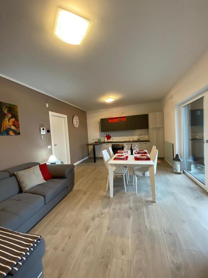 ジェーラ・ラーリオCasa Bbアパートメント エクステリア 写真